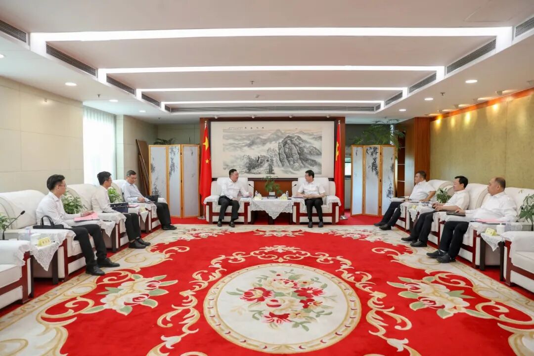 刘同敬拜访中国华电集团副总工程师，华电煤业集团党委书记、董事长杜将武.jpeg