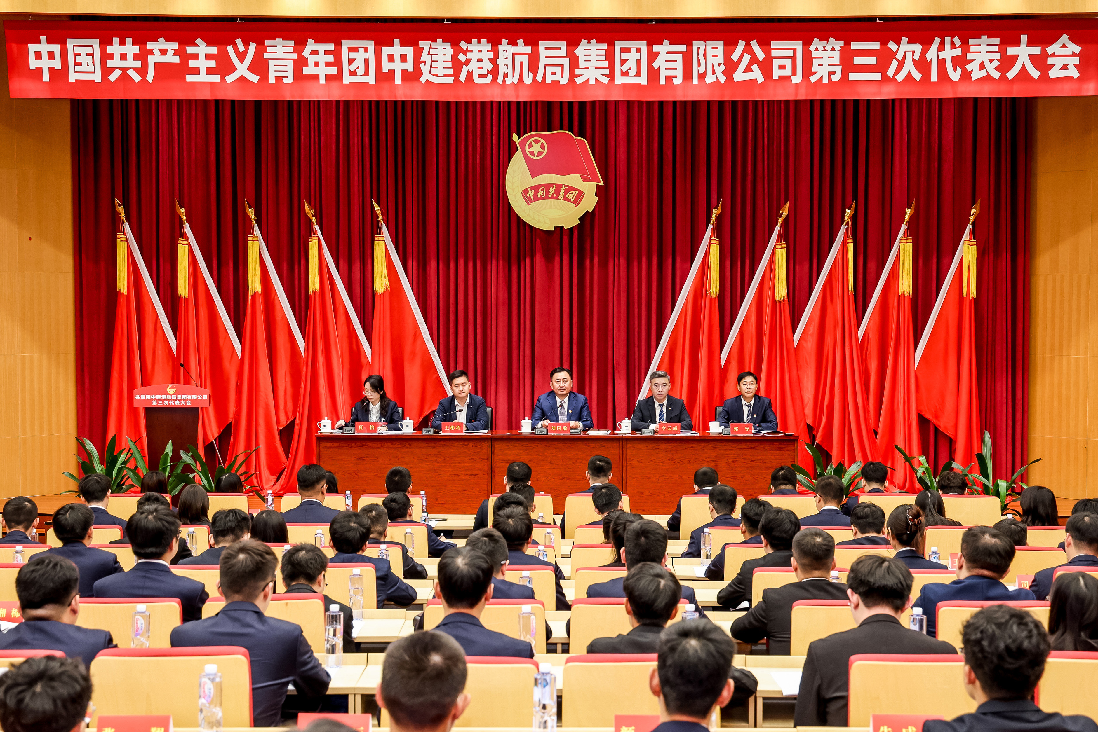 合影.jpg
